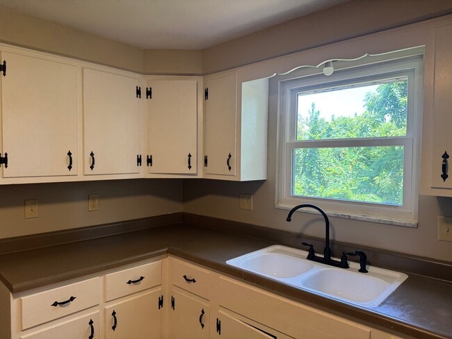 Photo - 552 National Pike W Unit 552