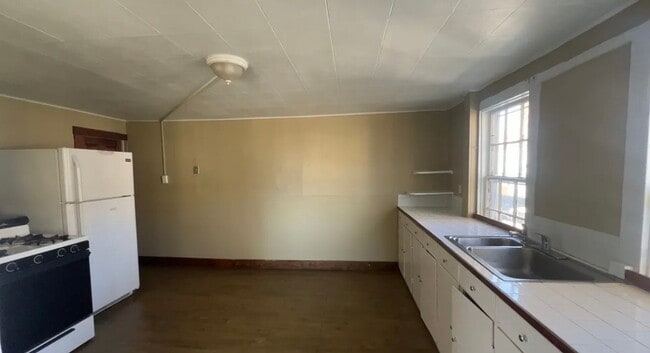 Photo - 123 Valley St Unit 2-3