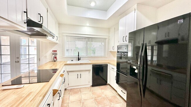 Photo - Lovely & Freshly Updated, Remodeled, Paint...