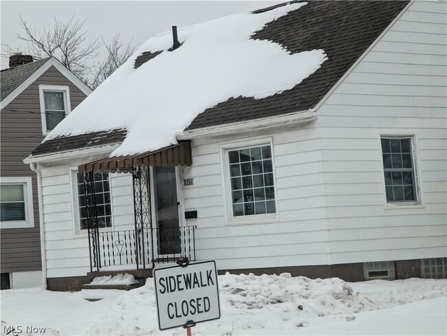 Photo - 637 E Wilbeth Rd