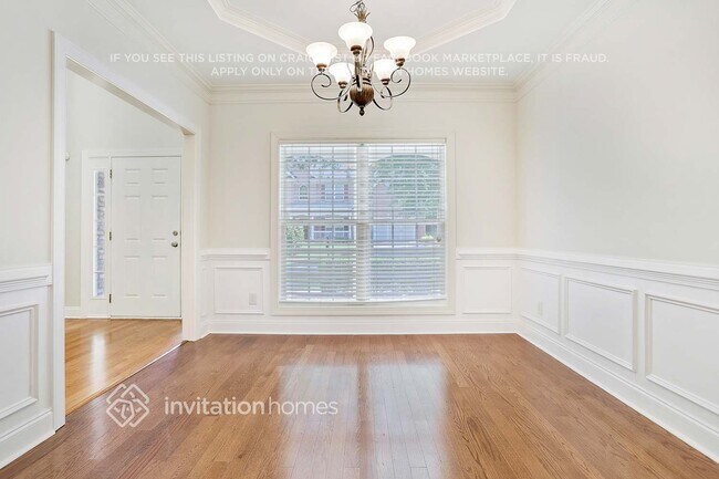 3038 Brookwood Oak Ln SW