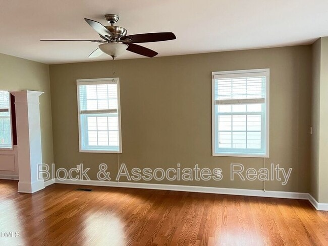 936 Bentbury Way