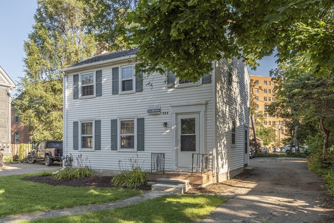 Photo - 909 E Ann St