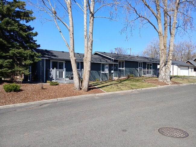 Photo - 1827 E Glass Ave Unit 1827 E Glass Ave
