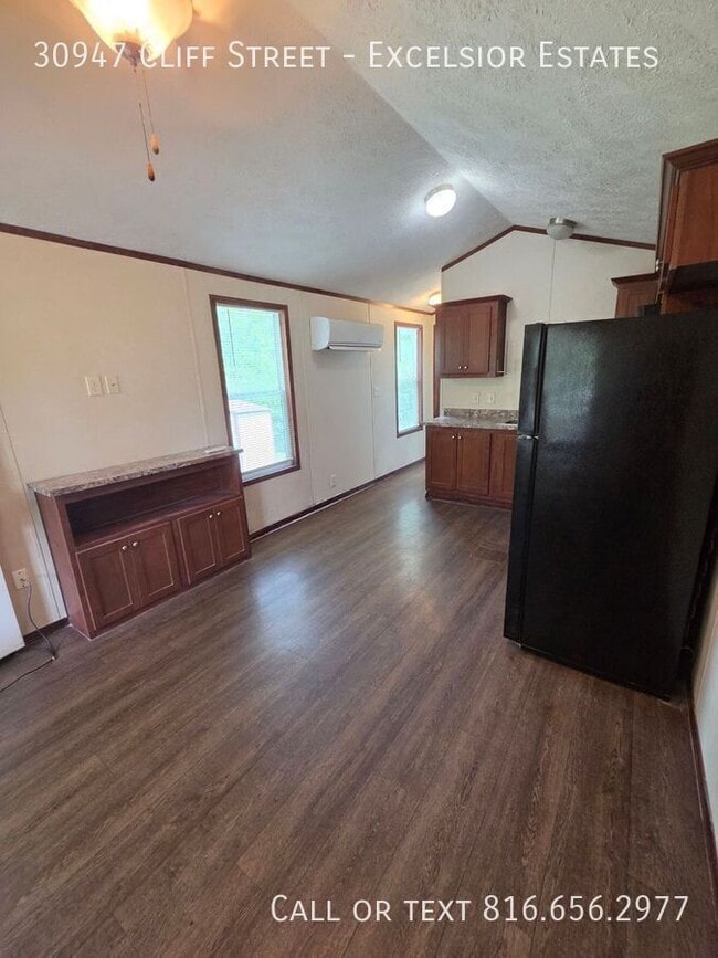 Photo - 30947 Cliff St Unit Excelsior Estates