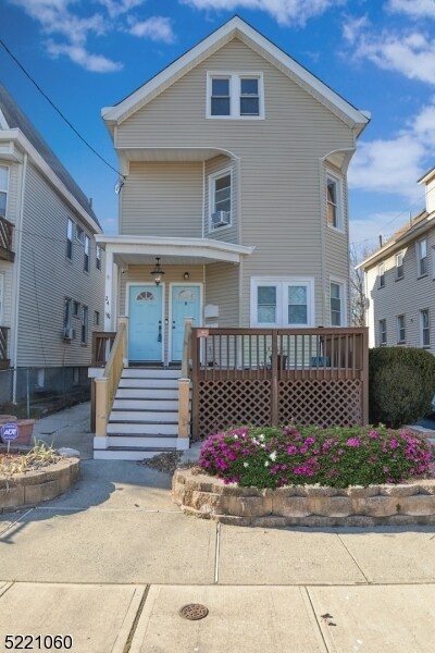 Photo - 24 Lawrence St