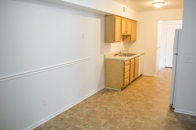 Five Points Courtyard Apartments