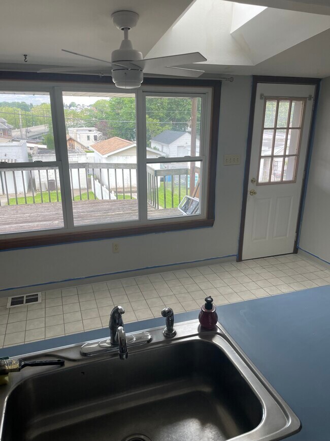 Cocina comedor - 53 N 2nd St Casa Adosada