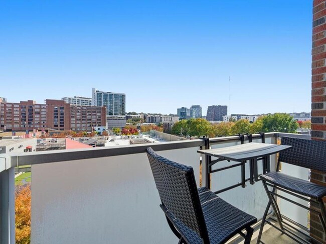 620 Glen Iris Dr NE Unit 508