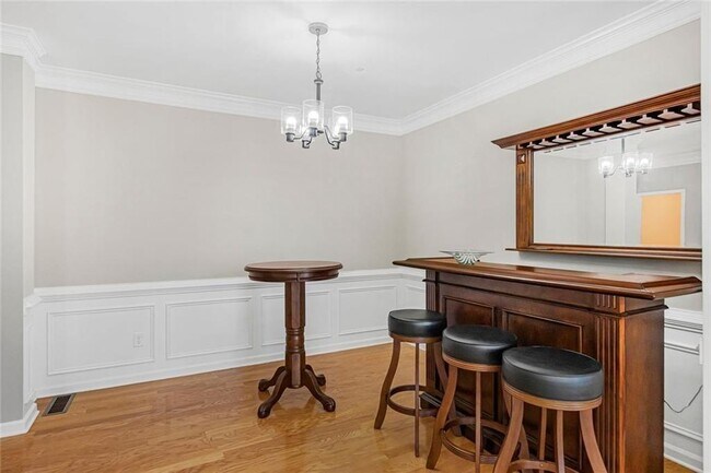 Photo - 132 Wetherbrooke Ln