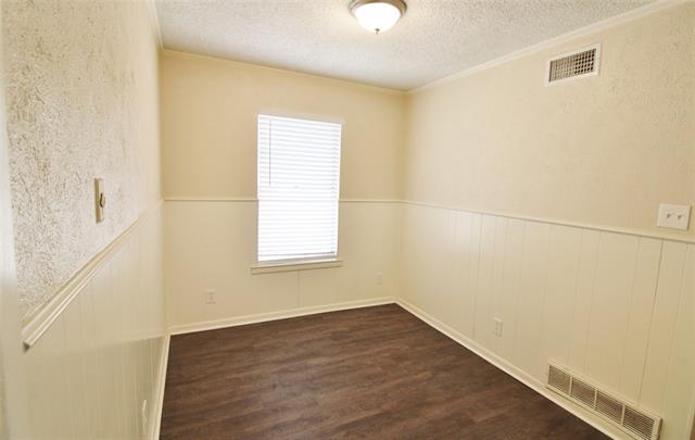 Photo - 900 Valley Ridge Dr