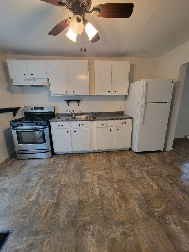 Photo - 1123 S 13th Ave