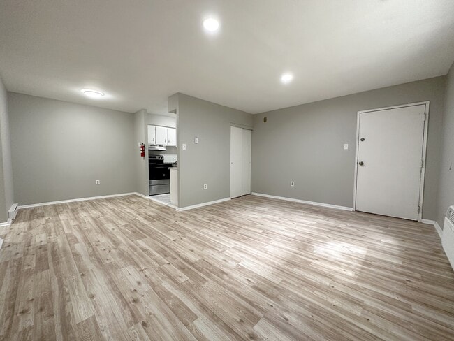 Photo - Woodland Manor Apartments