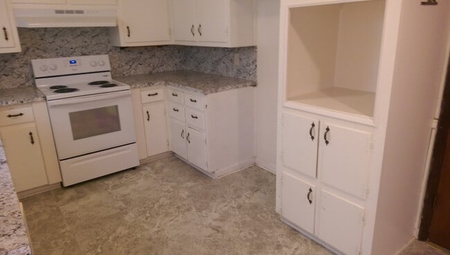 Photo - * Kids Sprayground right across the street!  3 bed 2 baths with 2 car garage in the Village with ...