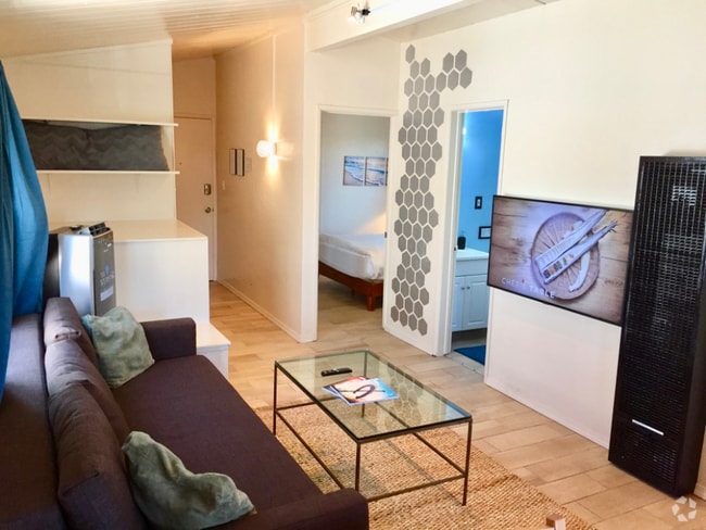 Building Photo - 3477 Del Rey St Unit 3479 Rental