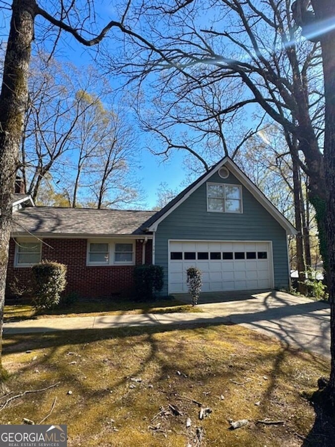 Photo - 1380 Chestnut Hill Rd