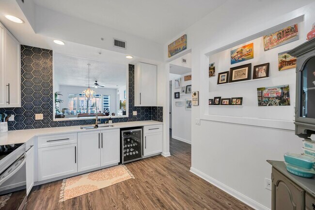 Photo - 10 Harbour Isle Dr E Unidad 206