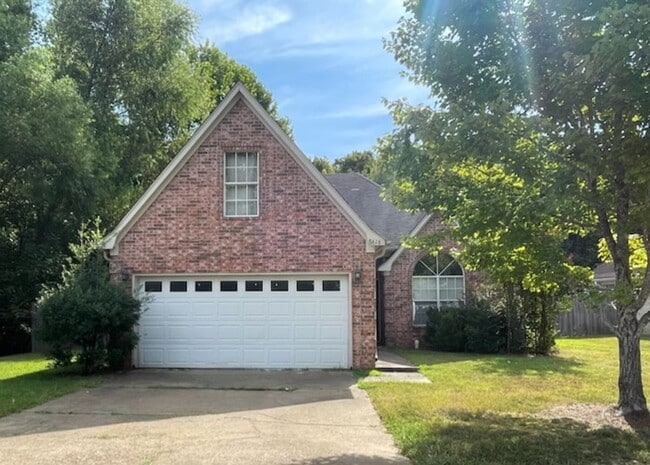 Building Photo - Highland Grove subdivision, Southaven schools Rental