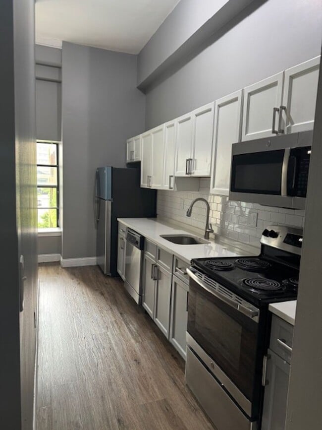 Photo - SilverBrick Square