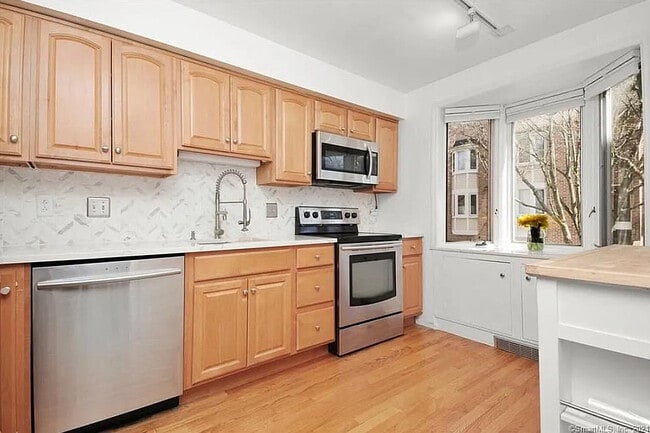 Photo - 102 Forest St Unit 102