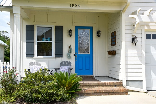 Photo - 1908 Springwood Dr