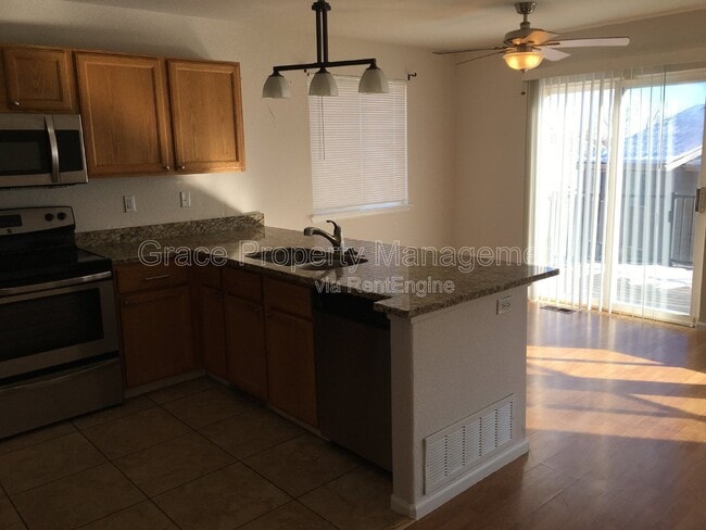 Photo - 574 W 91st Dr