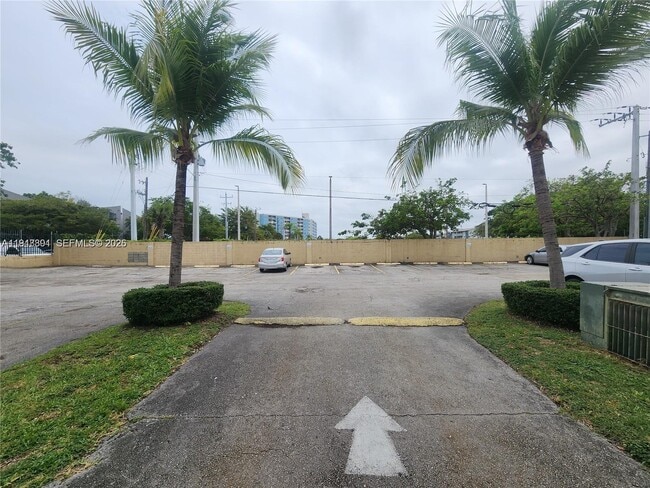 Photo - 19600 SW 110th Ct Unit 203