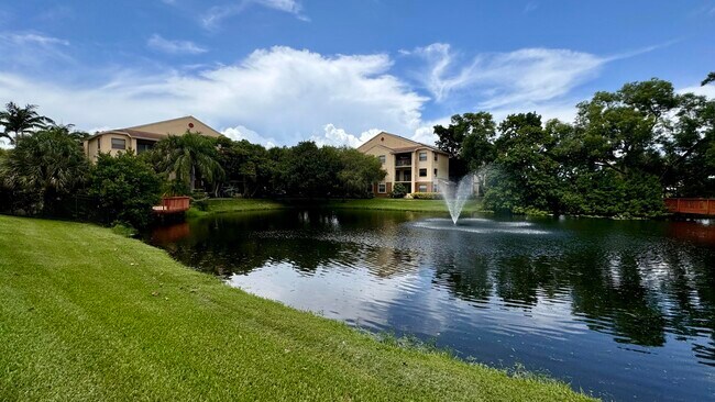 Photo - 9999 Summerbreeze Dr Unidad 405