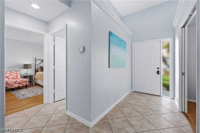 5778 Greenwood Cir