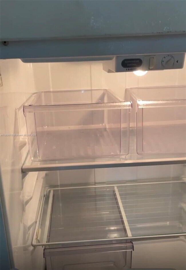 Photo - 16851 NE 23rd Ave Unidad A-519