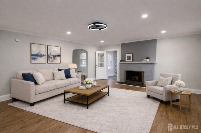 Photo - 149 N 5th Ave