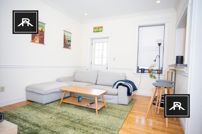 Building Photo - 1 bedroom in Allston MA 02134 Unit 4 Rental