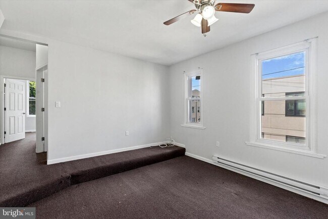 Photo - 1017 W Huntingdon St Unit APT. 2
