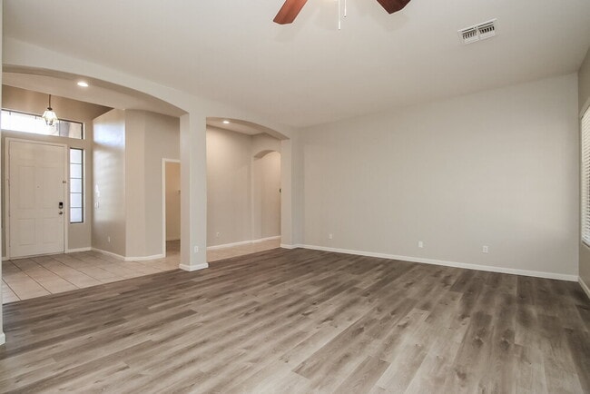 Photo - 11021 E Dover St