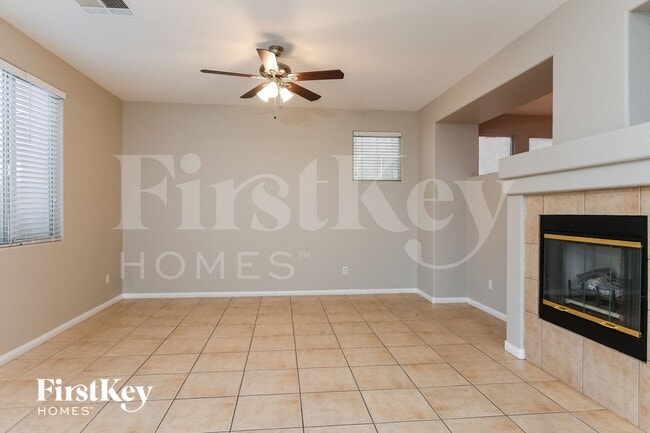 Photo - 3932 Gold Point St