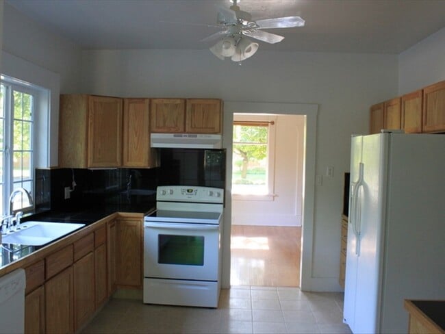 Building Photo - 414 S 100 W