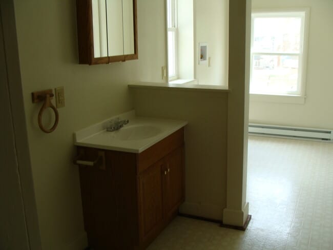 Photo - Pet Friendly 3 Bedroom House Near Revs Stadium!