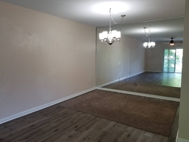 Photo - 5709 Lyons View Pike Unidad 1208