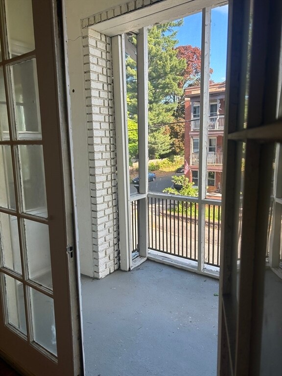 4 Laurel St Unit 2