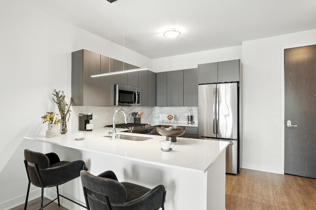 Photo - 751 N Aberdeen St