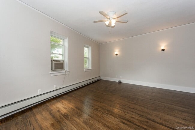 Photo - 43 New Hyde Park Rd Unit 1