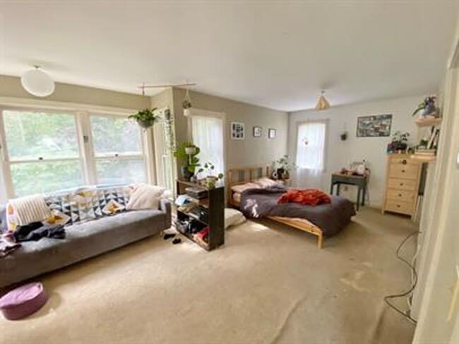 Building Photo - 5 Calarco Ct Unit 1 Rental