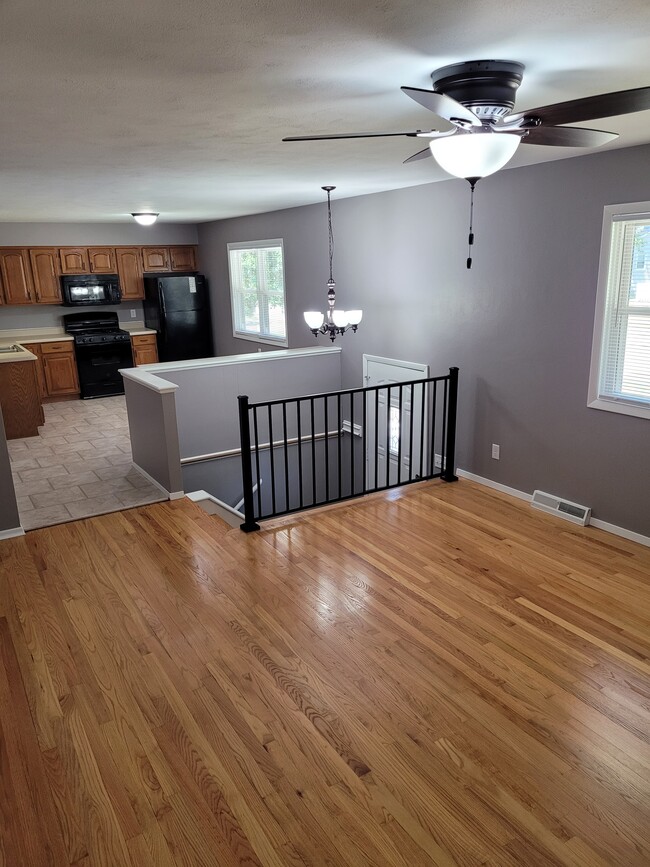 Photo - 2021 W 35th St