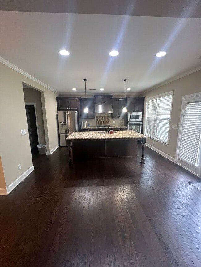 Photo - Now Ready! Amazing 5 bedroom house with 3 full bathrooms!