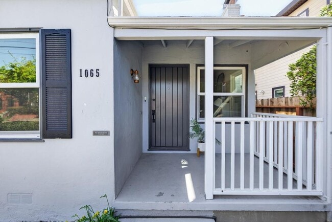 Photo - 2 bedroom | 1 bathroom | Single family in East Sac