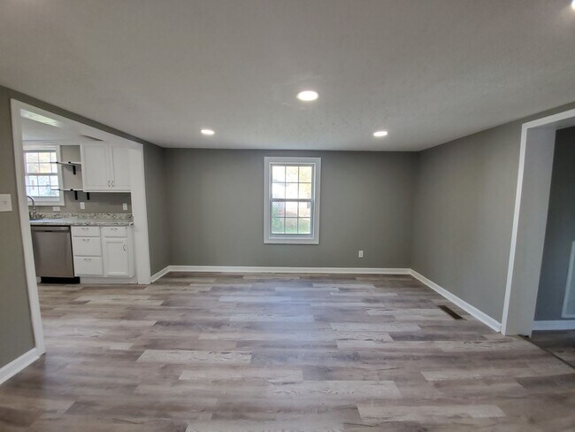 Photo - Great house for rent in Columbia!