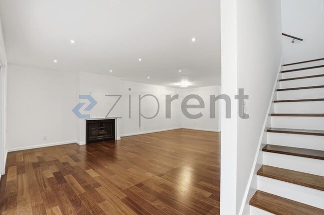 Photo - Unit 22