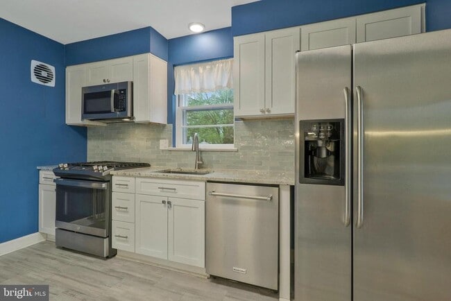 Photo - 1907 Alberti Dr