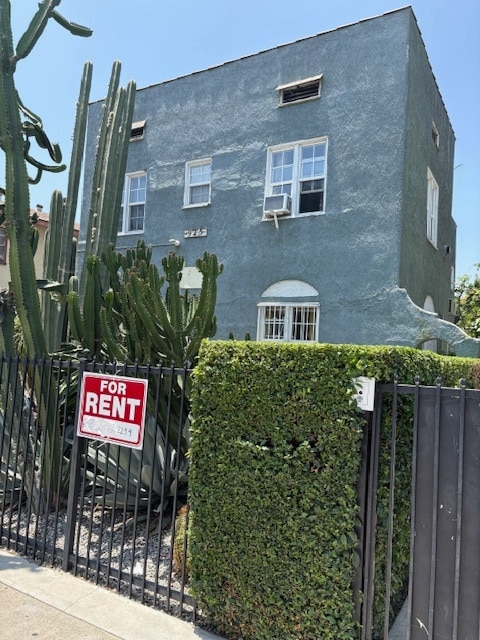 Building Photo - 927 1/2 Parkman Ave Unit 927 12 Rental