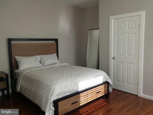 Photo - 2012 Mt Royal Terrace Unit 3FR